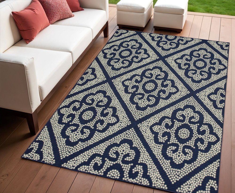 4' X 6' Blue and Ivory Geometric Stain Resistant Indoor Outdoor Area Rug