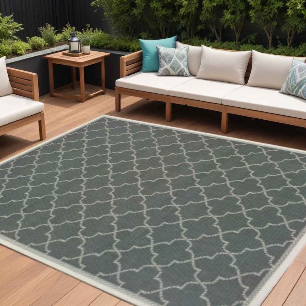 8' X 11' Gray and Ivory Geometric Stain Resistant Indoor Outdoor Area Rug