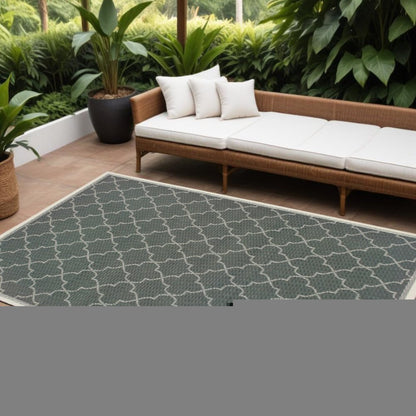 9' X 13' Gray and Ivory Geometric Stain Resistant Indoor Outdoor Area Rug