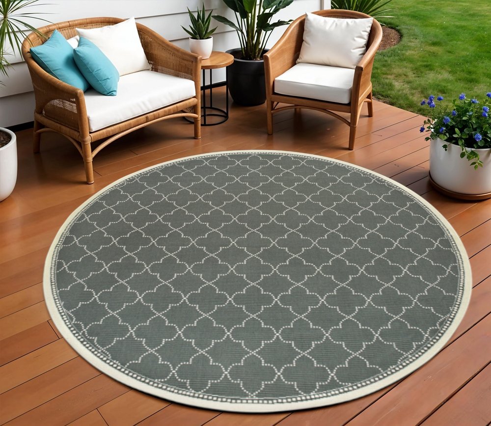 8' X 8' Gray and Ivory Round Geometric Stain Resistant Indoor Outdoor Area Rug