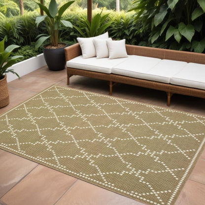 9' X 13' Tan Geometric Stain Resistant Indoor Outdoor Area Rug