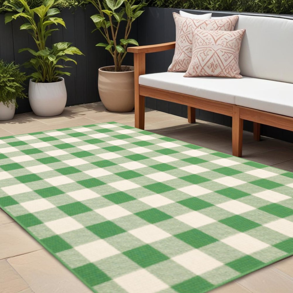 8' X 11' Green and Ivory Geometric Stain Resistant Indoor Outdoor Area Rug