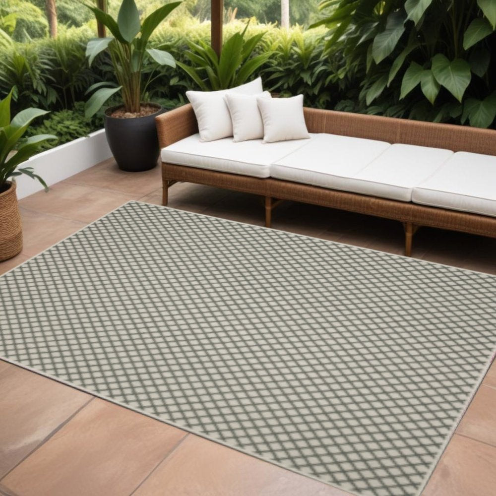 8' X 10' Beige Geometric Stain Resistant Indoor Outdoor Area Rug