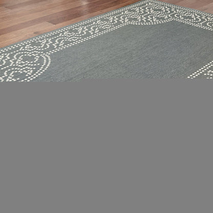 5' X 8' Gray and Ivory Stain Resistant Indoor Outdoor Area Rug