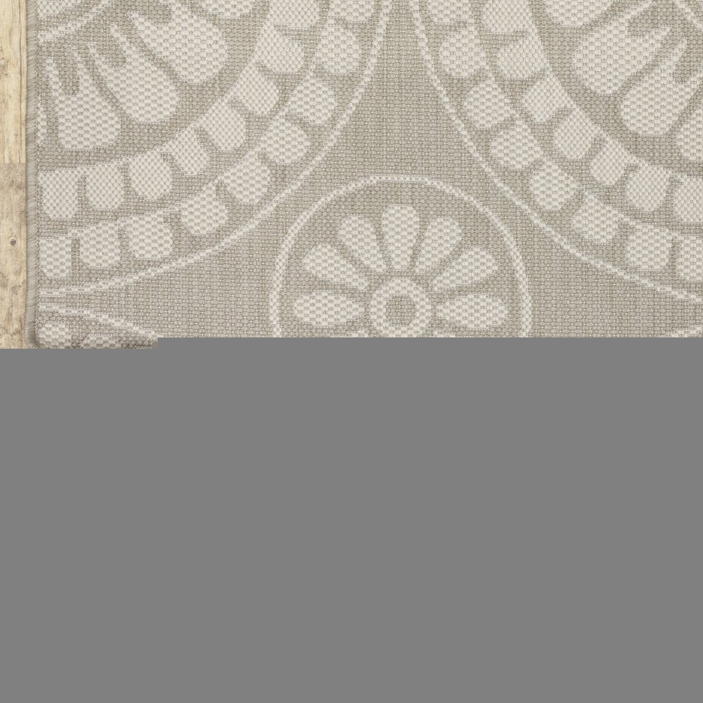 5' X 7' Gray and Ivory Geometric Stain Resistant Indoor Outdoor Area Rug