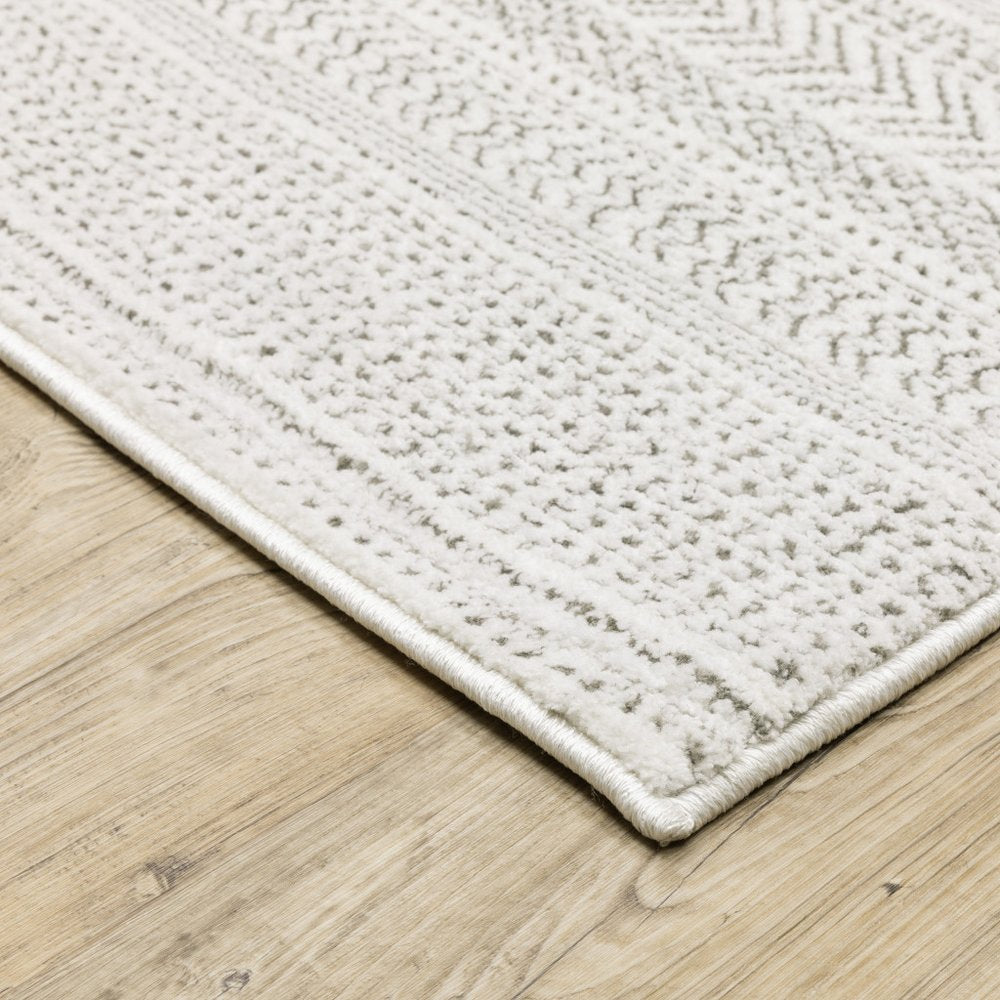 7' X 10' White And Gray Geometric Distressed Area Rug
