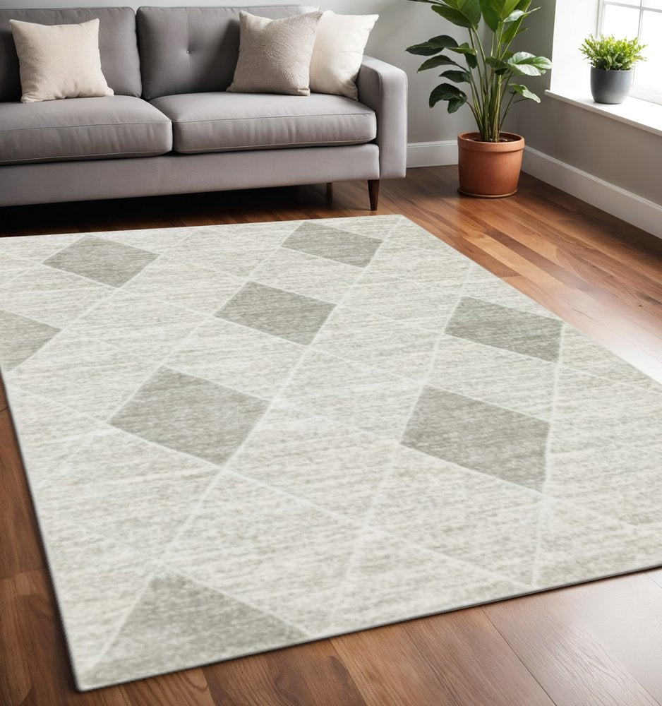 5' X 8' Grey And Ivory Geometric Power Loom Stain Resistant Area Rug