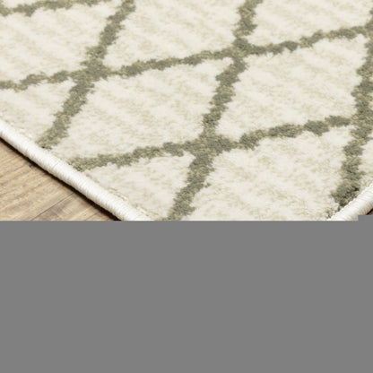 5' X 7' Ivory And Grey Geometric Power Loom Stain Resistant Area Rug