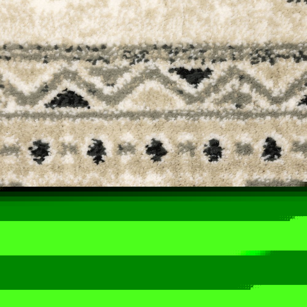4' X 6' Ivory Grey Black And Ivory Southwestern Power Loom Stain Resistant Area Rug
