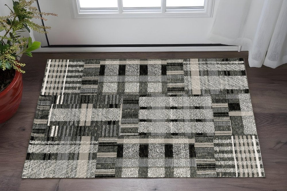 2' X 3' Black And Gray Geometric Area Rug