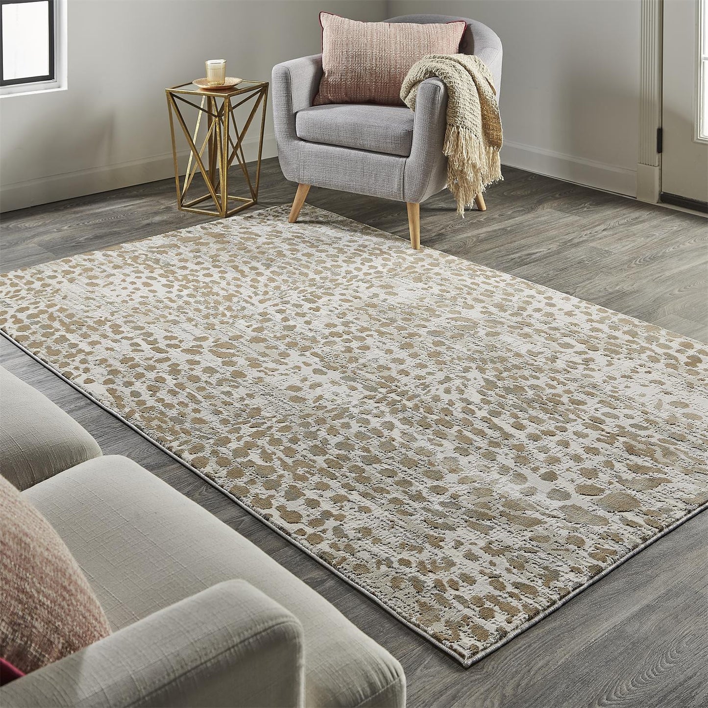 5' X 8' Brown And Ivory Abstract Stain Resistant Area Rug