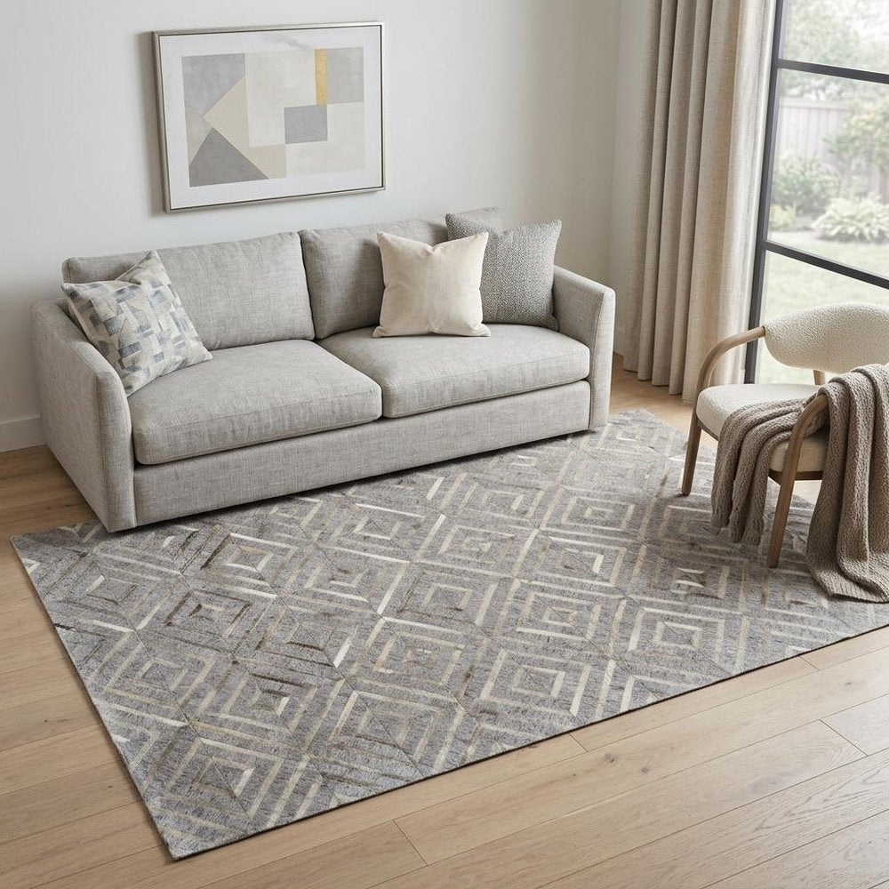 5' X 8' Gray and Ivory Geometric Hand Woven Area Rug