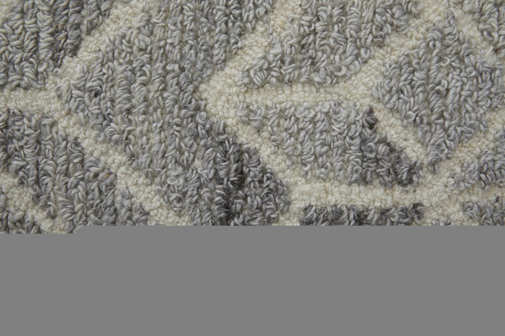8' Gray and Ivory Round Wool Geometric Hand Tufted Area Rug