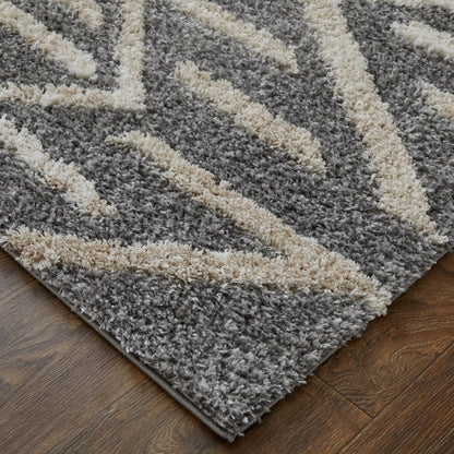 4' X 6' Gray And Ivory Geometric Power Loom Stain Resistant Area Rug