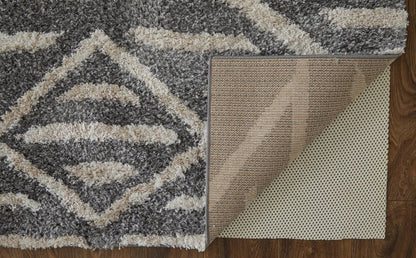 4' X 6' Gray And Ivory Geometric Power Loom Stain Resistant Area Rug