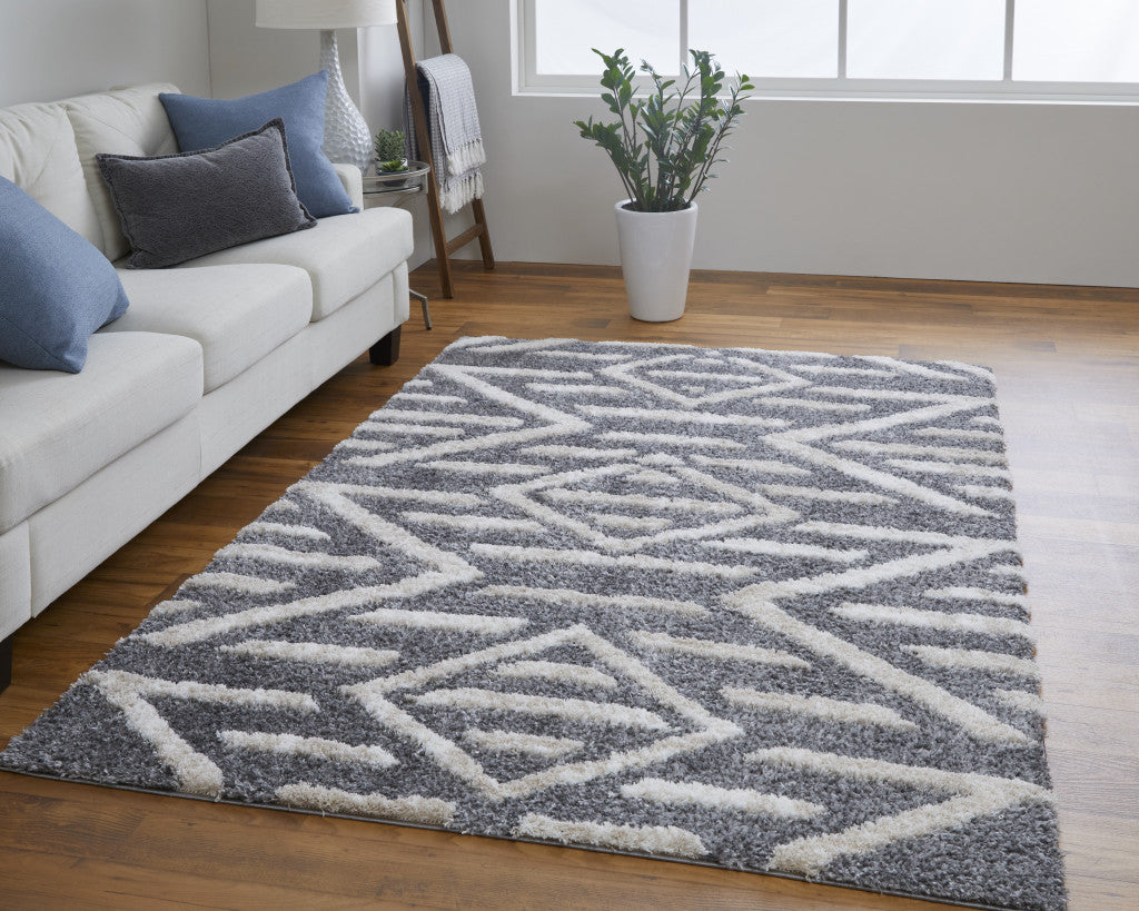 5' X 8' Gray And Ivory Geometric Power Loom Stain Resistant Area Rug