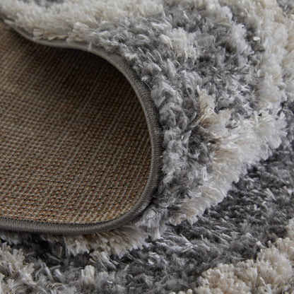 4' X 6' Gray And Ivory Abstract Power Loom Stain Resistant Area Rug