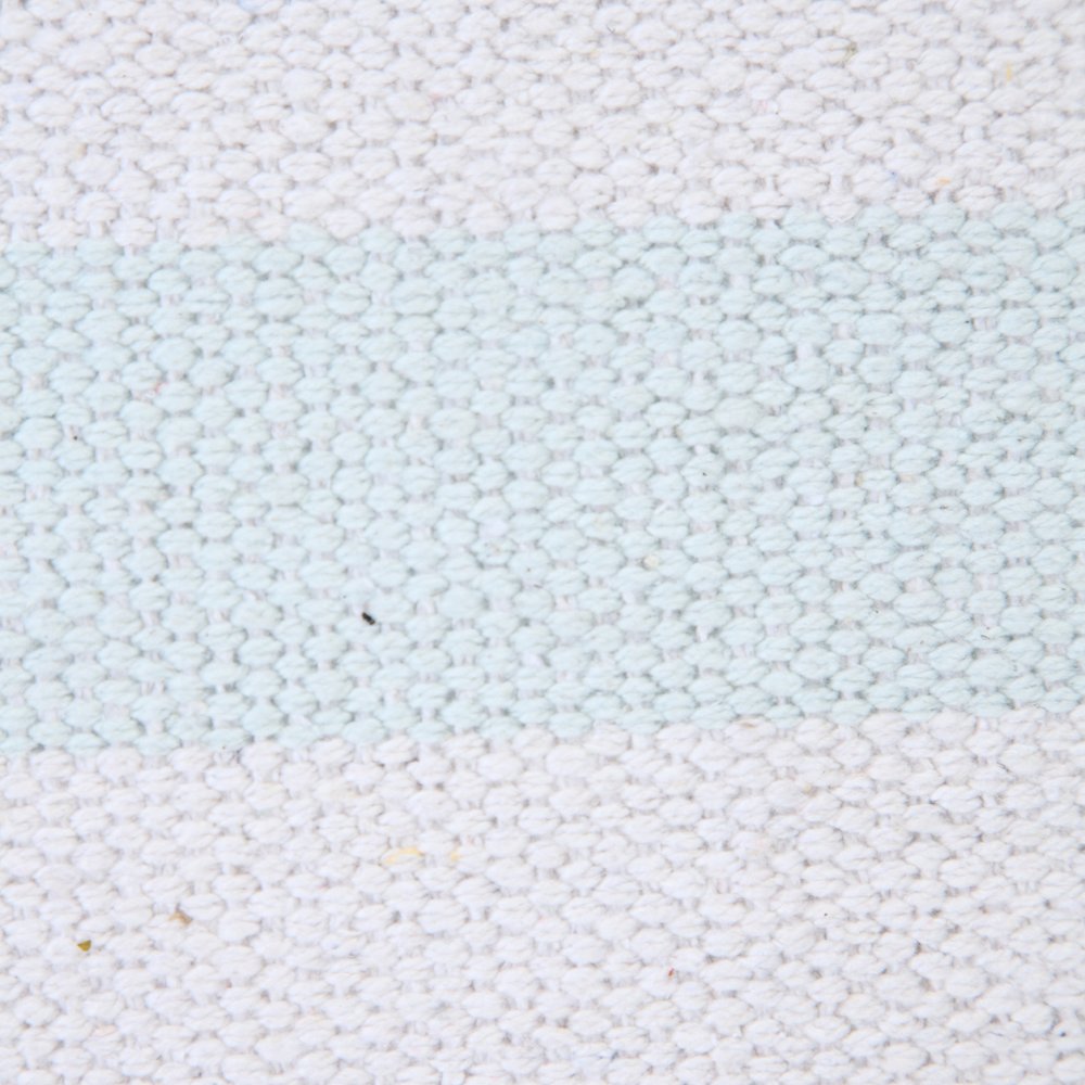 20" X 20" Bright Blue And White 100% Cotton Coastal Zippered Pillow