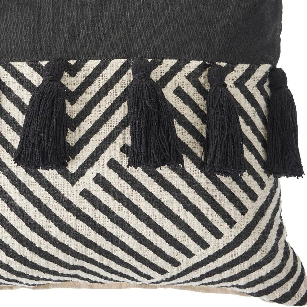 20" X 20" Black And White 100% Cotton Chevron Zippered Pillow