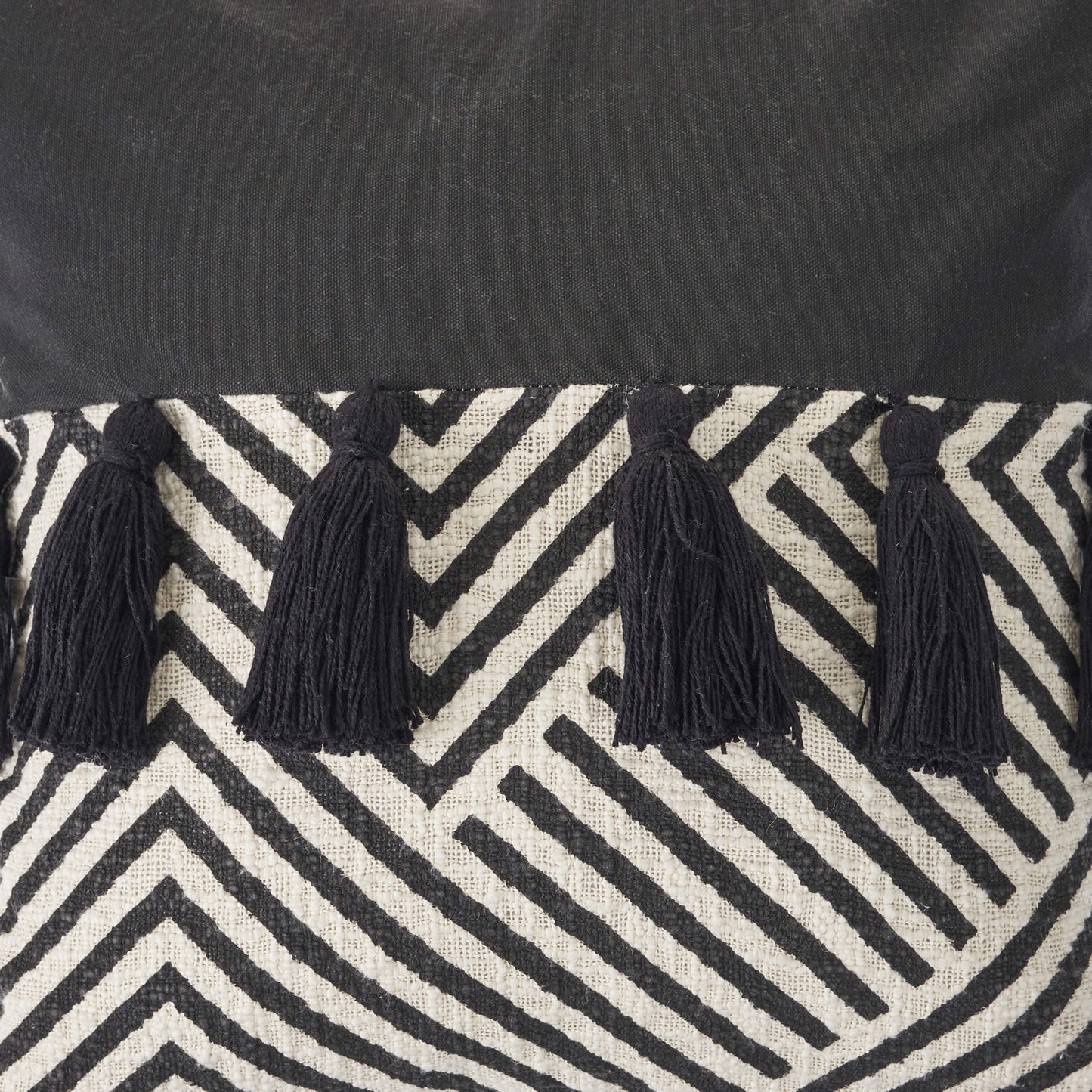 20" X 20" Black And White 100% Cotton Chevron Zippered Pillow