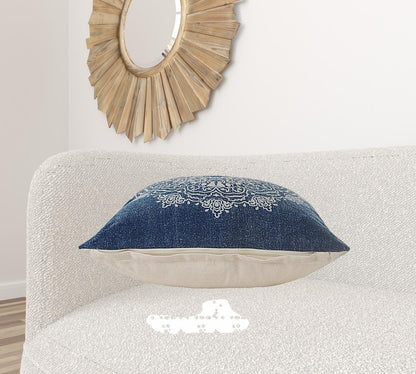 20" X 20" Pale Gray And White 100% Cotton Geometric Zippered Pillow