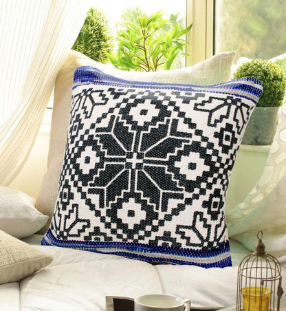 20" X 20" Blue Navy Gray And White 100% Cotton Geometric Zippered Pillow