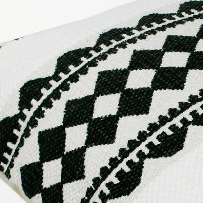 20" X 20" Black And White 100% Cotton Geometric Zippered Pillow