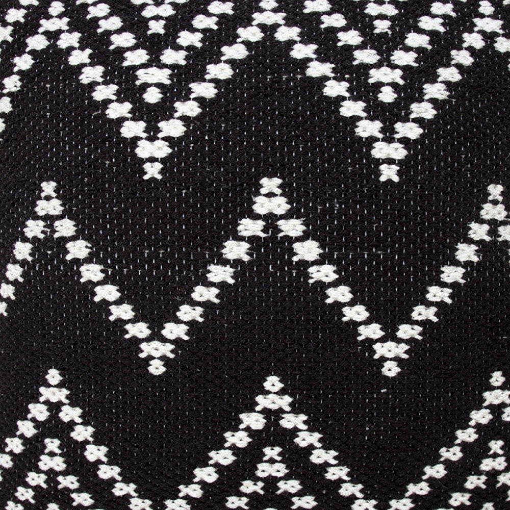 20" X 20" Black And White 100% Cotton Chevron Zippered Pillow