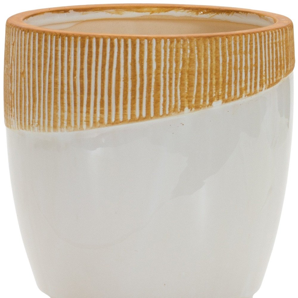 Brown 10 Ounce Round Pot Planter No additional pieces included