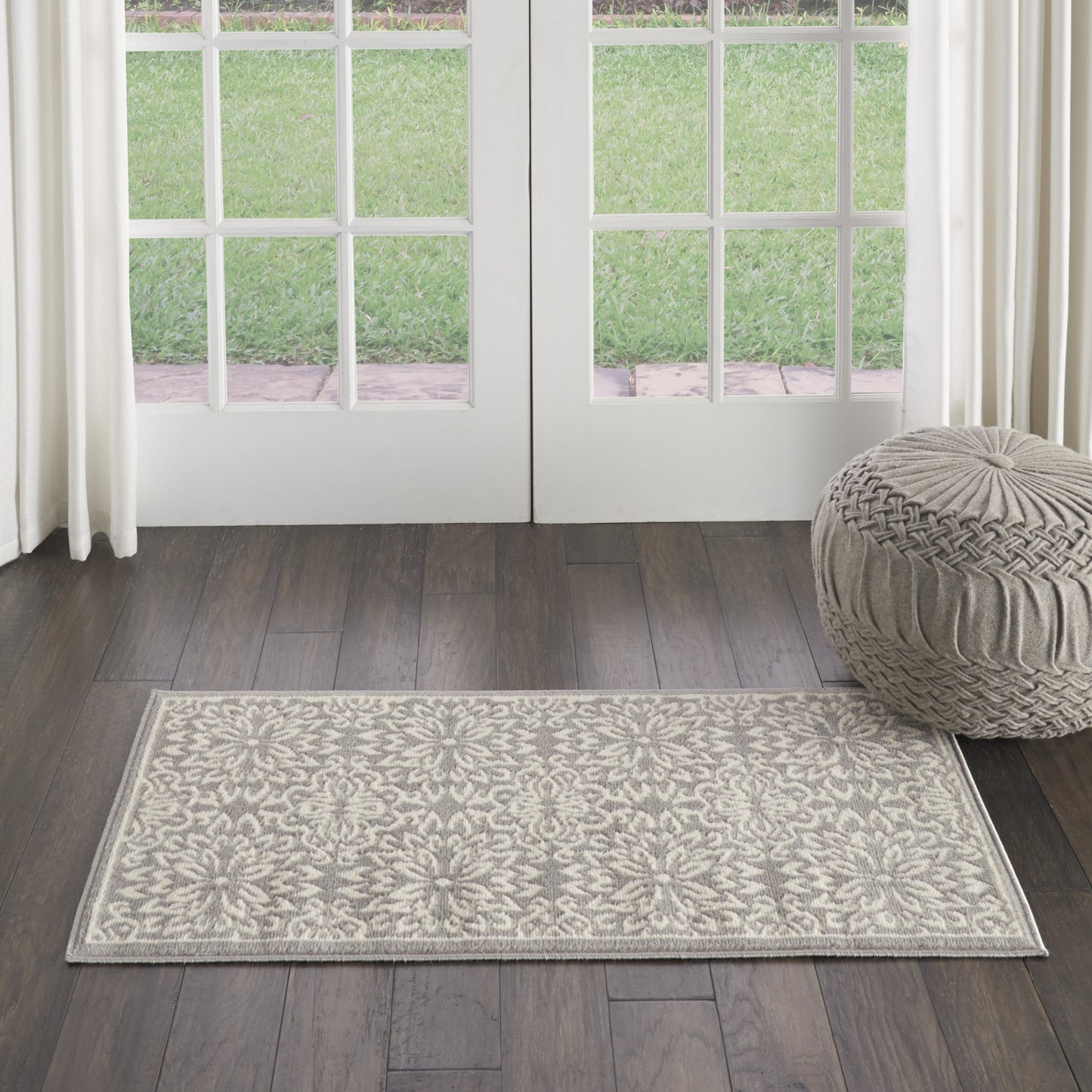 2' X 4' Gray Floral Power Loom Area Rug