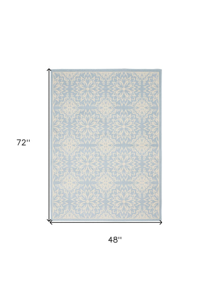 4' X 6' Light Blue Floral Power Loom Area Rug