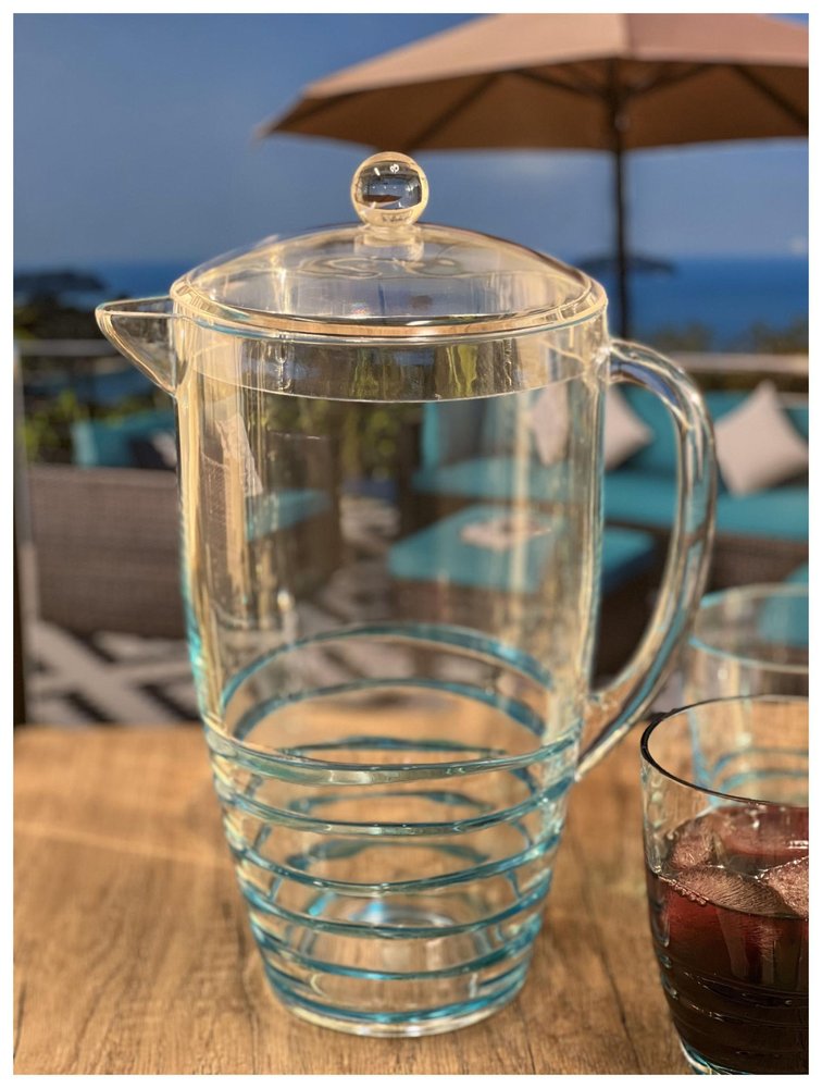 Clear And Blue Acrylic Convex Curve Shape Stemless Pitcher
