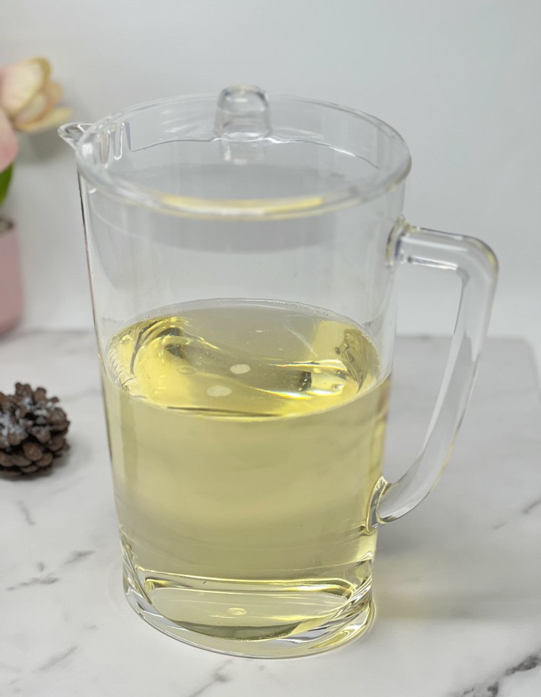 Clear And Blue Acrylic Convex Curve Shape Stemless Pitcher