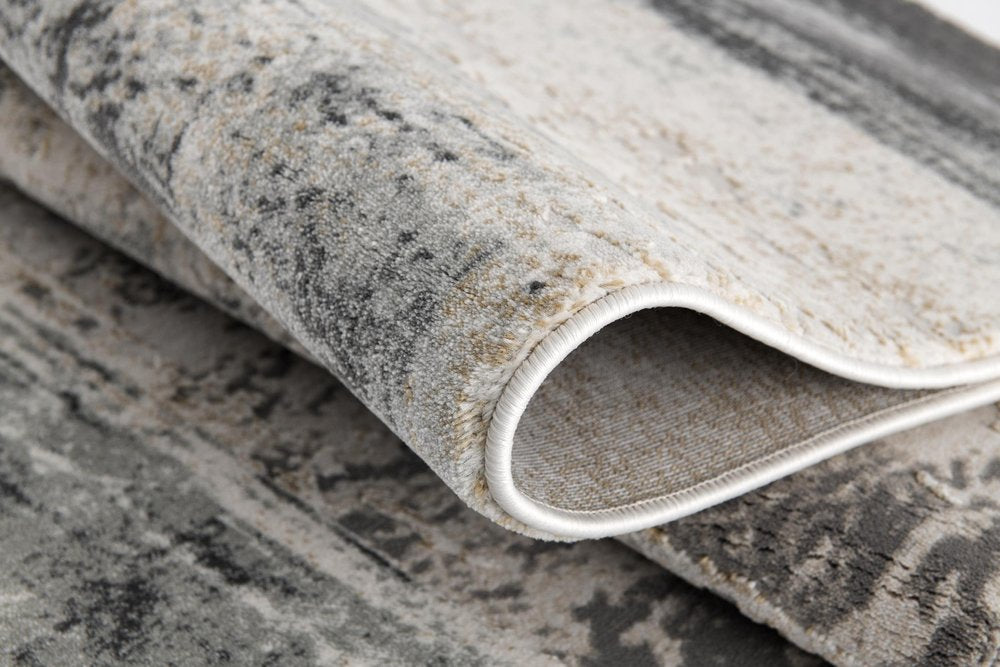 4' X 6' Gray And Ivory Abstract Washable Area Rug