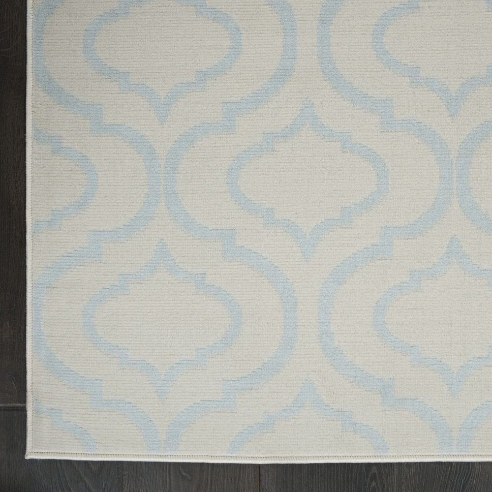 5' X 7' Ivory And Gray Moroccan Area Rug