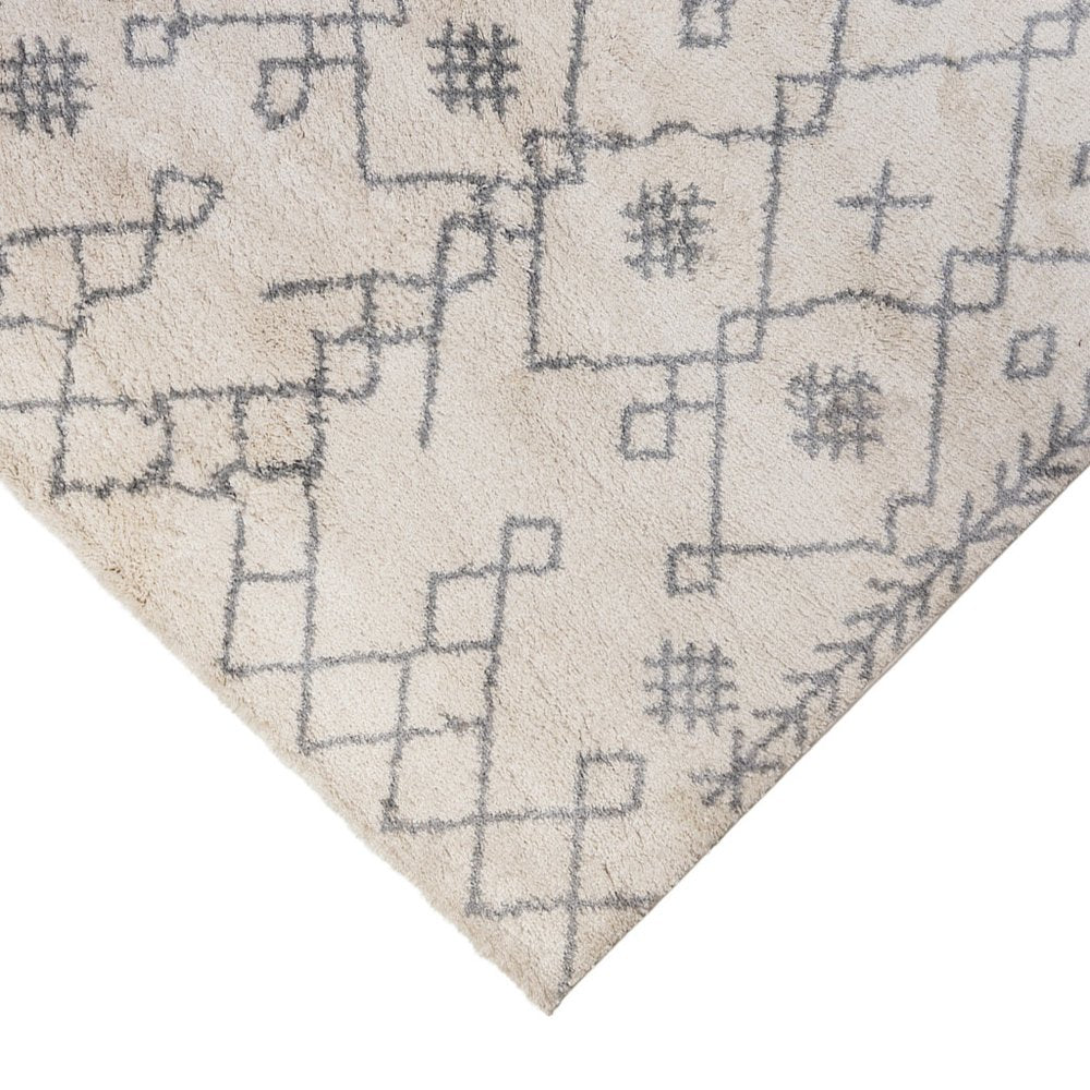 10' Gray And Ivory Geometric Shag Runner Rug