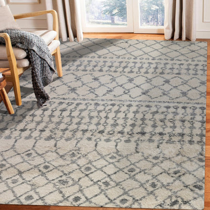 5' X 8' Gray And Ivory Geometric Shag Area Rug