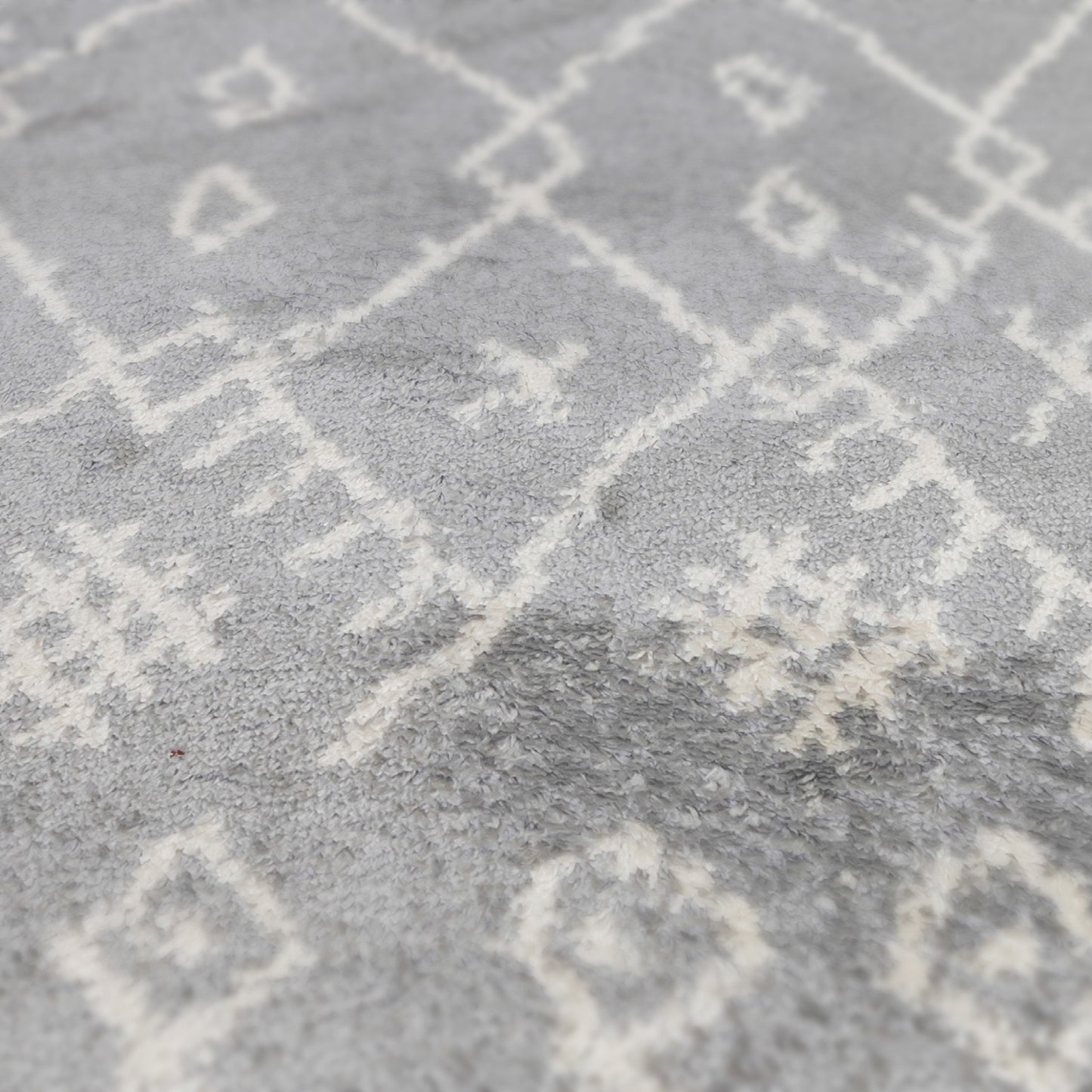 2' X 3' Gray and Ivory Geometric Shag Area Rug