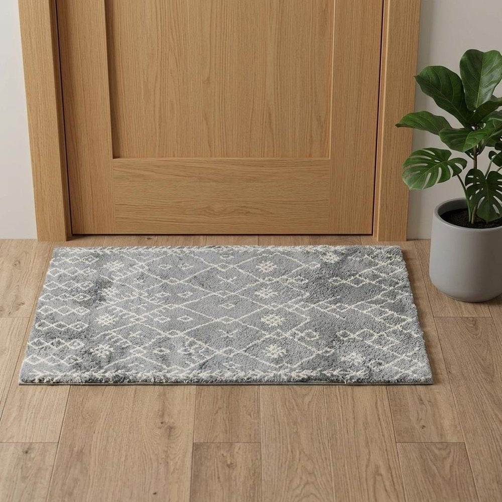 2' X 3' Gray And Ivory Geometric Shag Area Rug