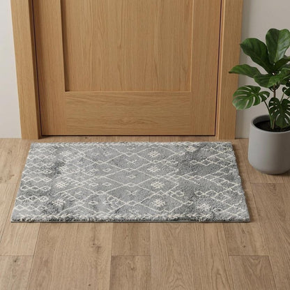 2' X 3' Gray And Ivory Geometric Shag Area Rug