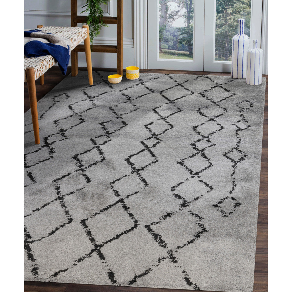 2' X 3' Gray and Black Geometric Shag Area Rug