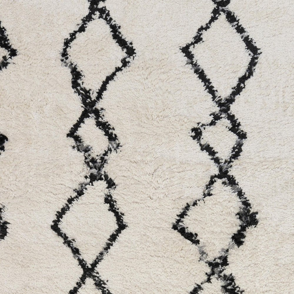 2' X 3' Ivory And Black Geometric Shag Area Rug