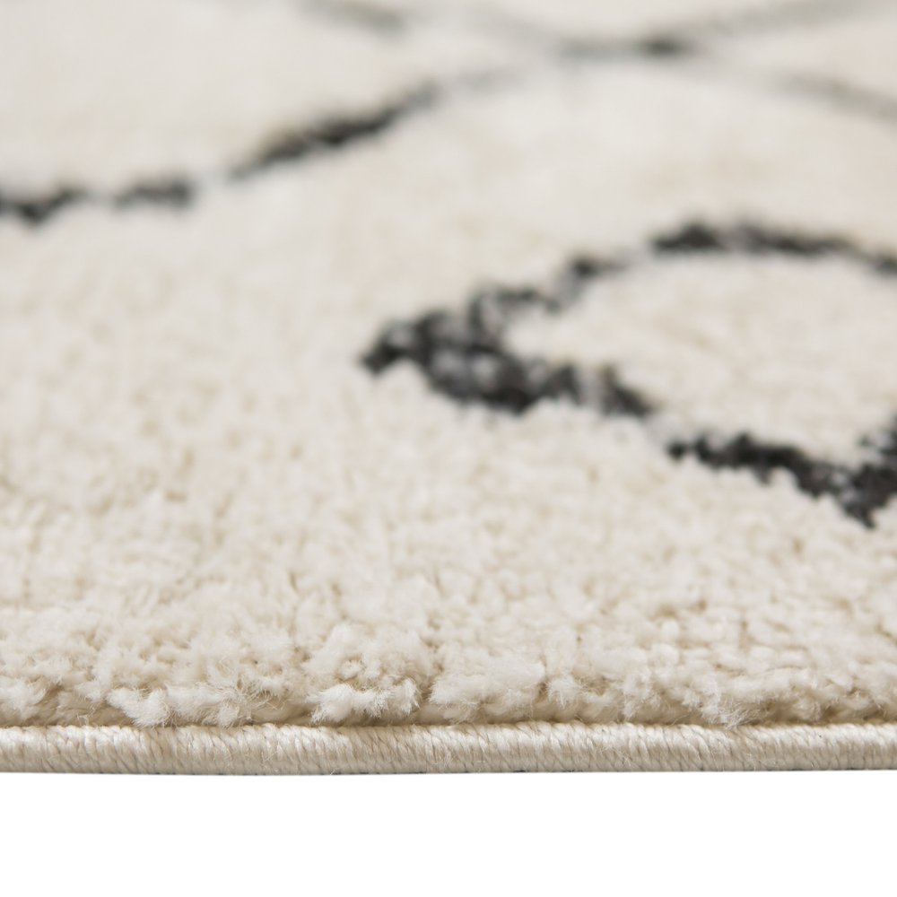 2' X 3' Ivory And Black Geometric Shag Area Rug