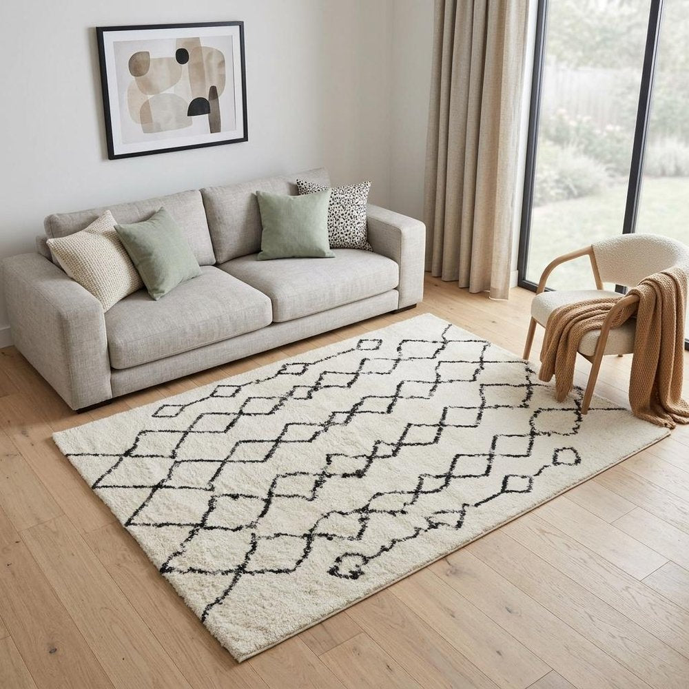 2' X 3' Ivory And Black Geometric Shag Area Rug