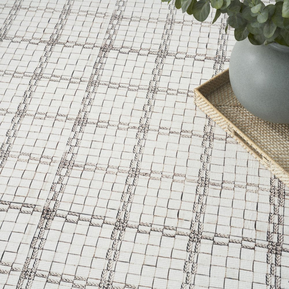 8' X 10' Ivory and Gray Geometric Power Loom Washable Non Skid Area Rug