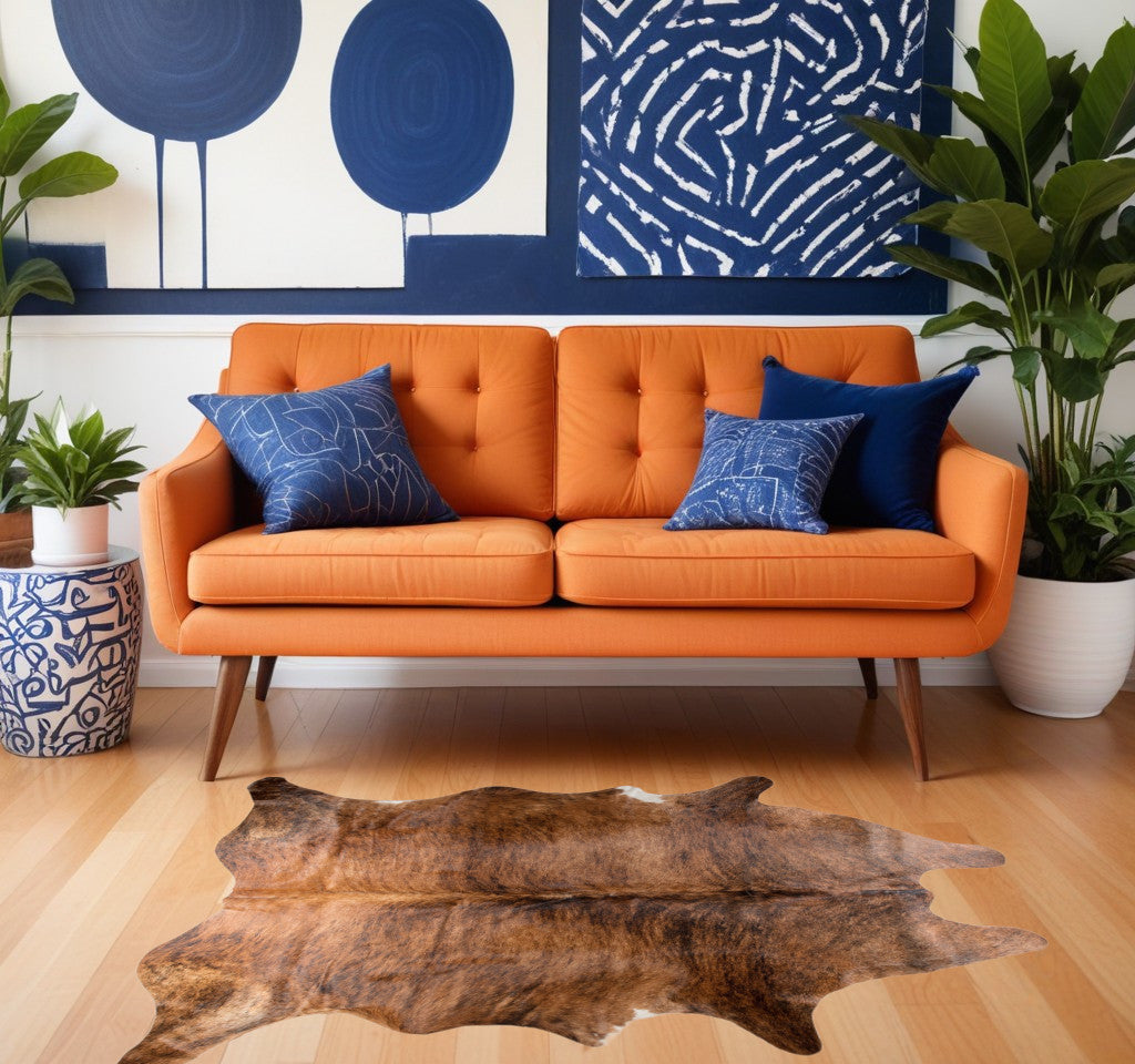 6' X 7' Brown Cowhide Hand Knotted Area Rug