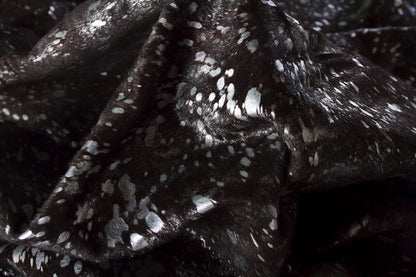 5' X 7' Ivory Brown and Gold Cowhide Hand Knotted Area Rug