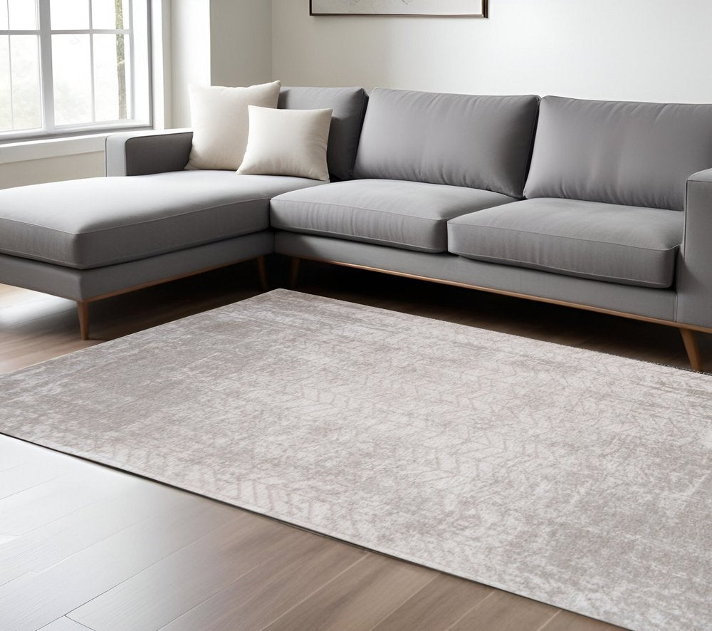 6' X 8' Gray and White Chevron Non Skid Area Rug