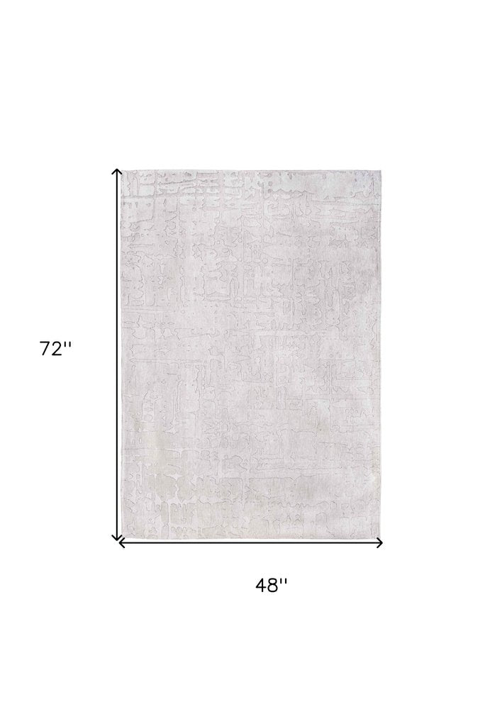 5' X 7' White Abstract Non Skid Area Rug