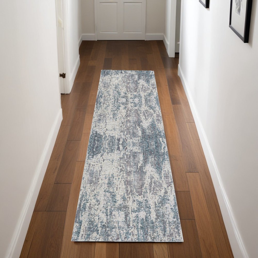 2' X 3' Gray and Ivory Abstract Area Rug